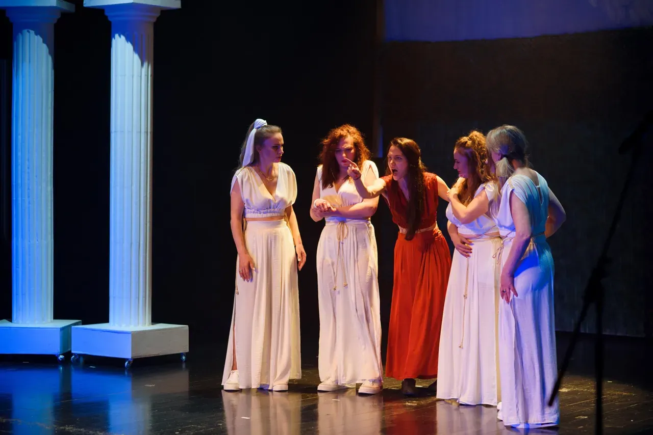 LYSISTRATA, DRAGOSTEA MEA