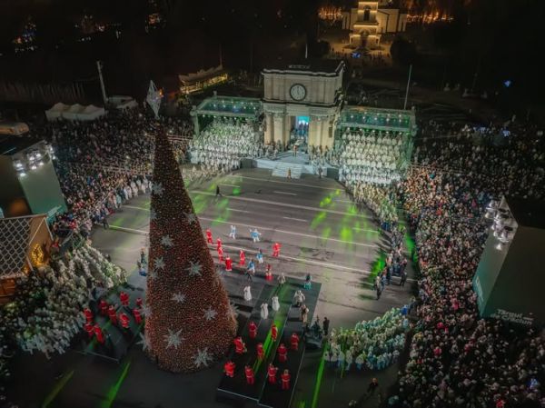 Târgul de Crăciun din Chișinău 2025