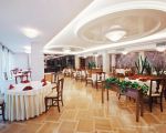 Jolly Alon Hotel & Restaurant